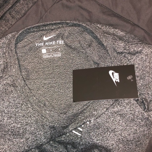 NWT NIKE Dri-Fit Tee - Picture 2 of 4